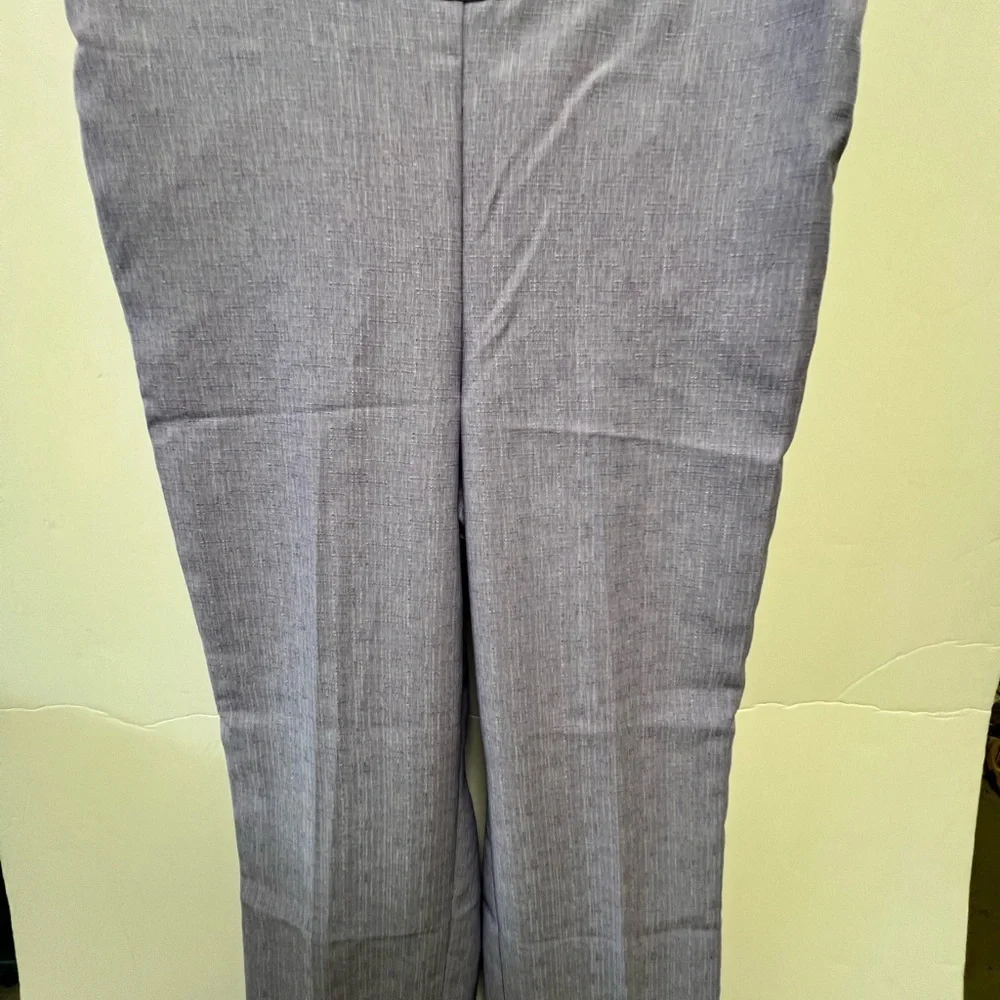 ALFRED DUNNER LILAC SIZE 16 PROPORTIONED SHORT CLASSIC FIT WIDE LEG PANTS.  NWT